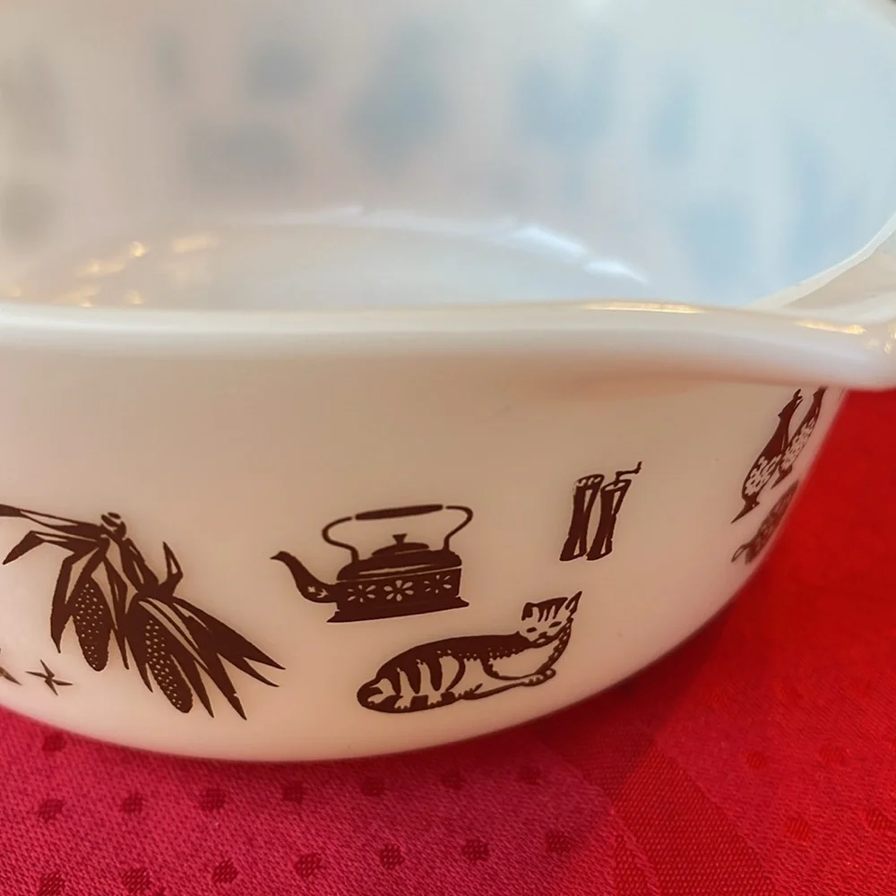 Vintage Pyrex White Mixing Bowl with Brown Farmhouse Design